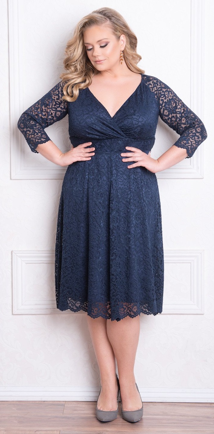 plussizeweddingguessdressoutfitalexawebb3175 Alexa b