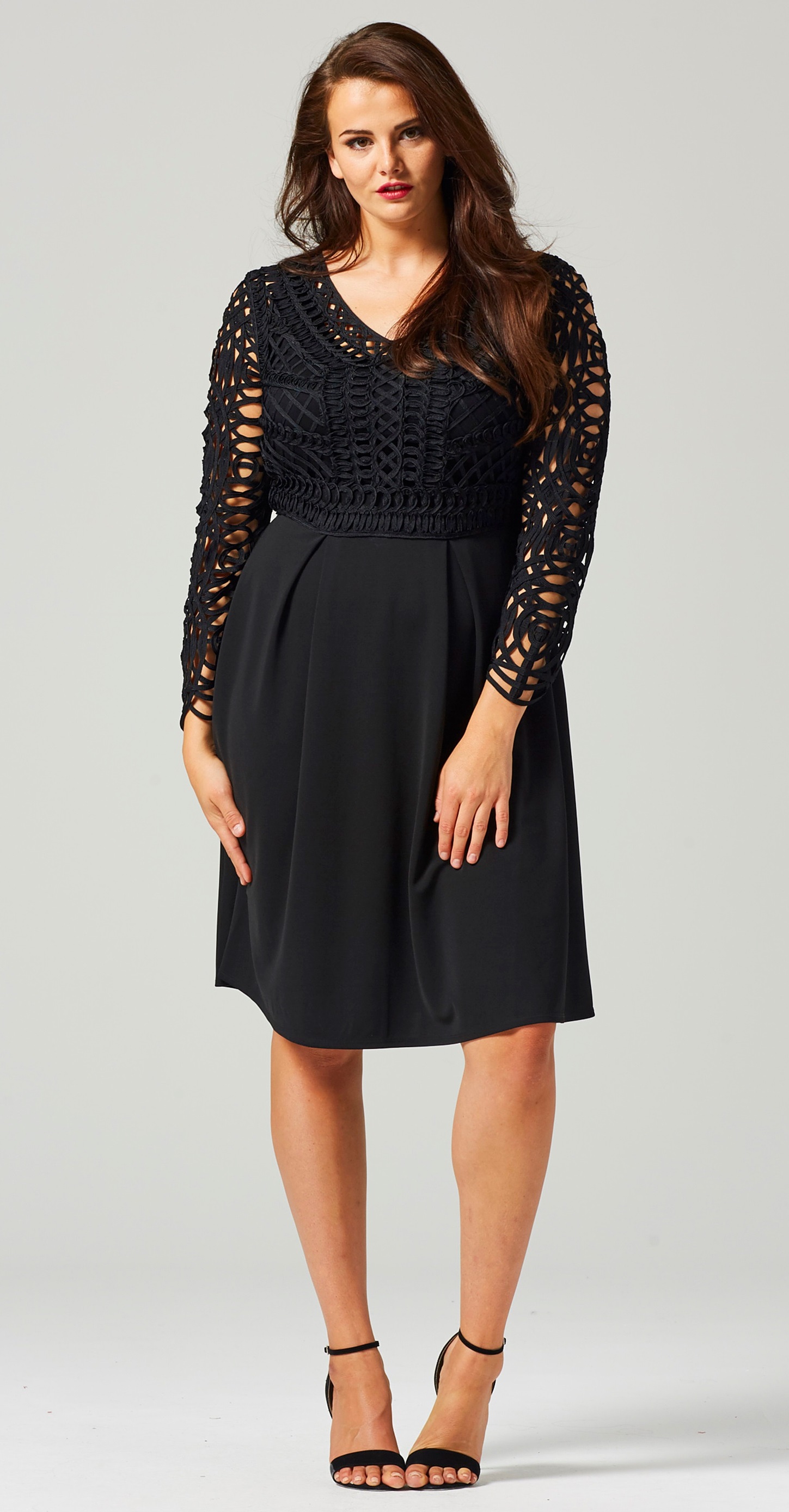 55 Plus Size Wedding Guest Dresses {with Sleeves} Alexa b