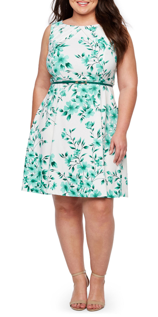 plussizeeasterdressalexawebb4192 Alexa b
