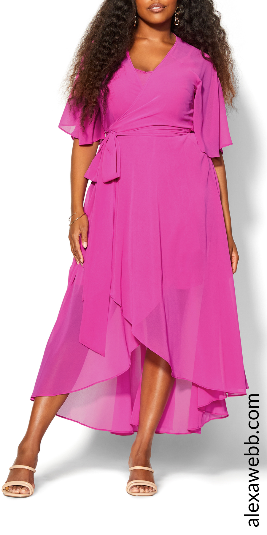 45 Plus Size Summer Wedding Guest Dresses with Sleeves - Alexa Webb